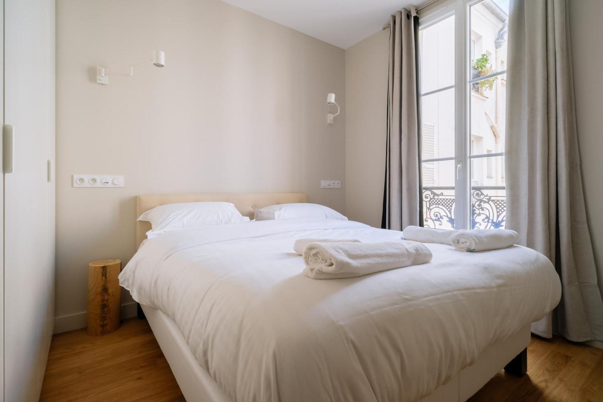 Stunning 1 Bedroom Apartment In Париж Екстер'єр фото